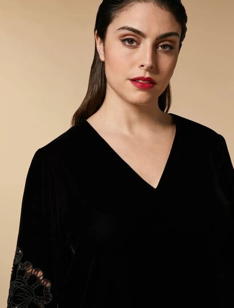 Fashion Embroidered Velvet Tunic Blouses & Shirts